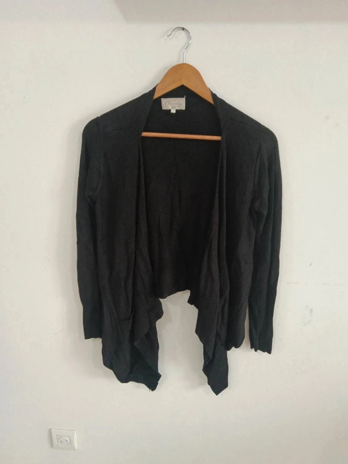 C133 cardigan noir Formul T1